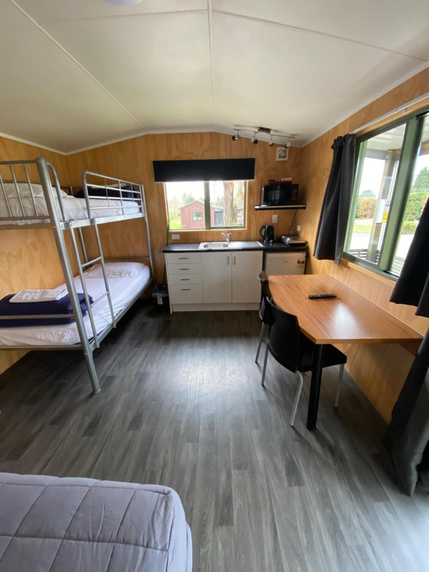 Rotorua Thermal Holiday Park Luaran gambar