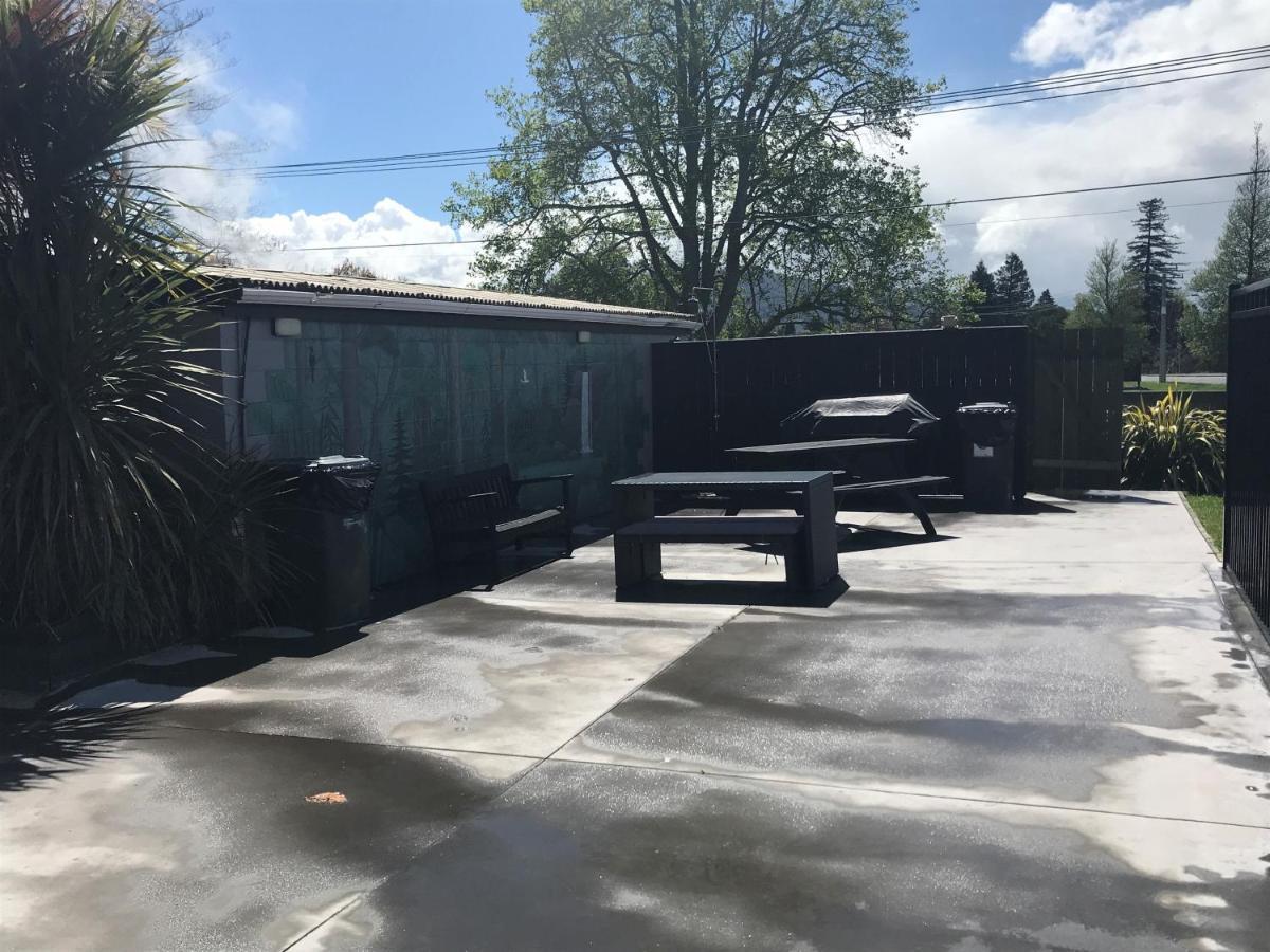 Rotorua Thermal Holiday Park Luaran gambar