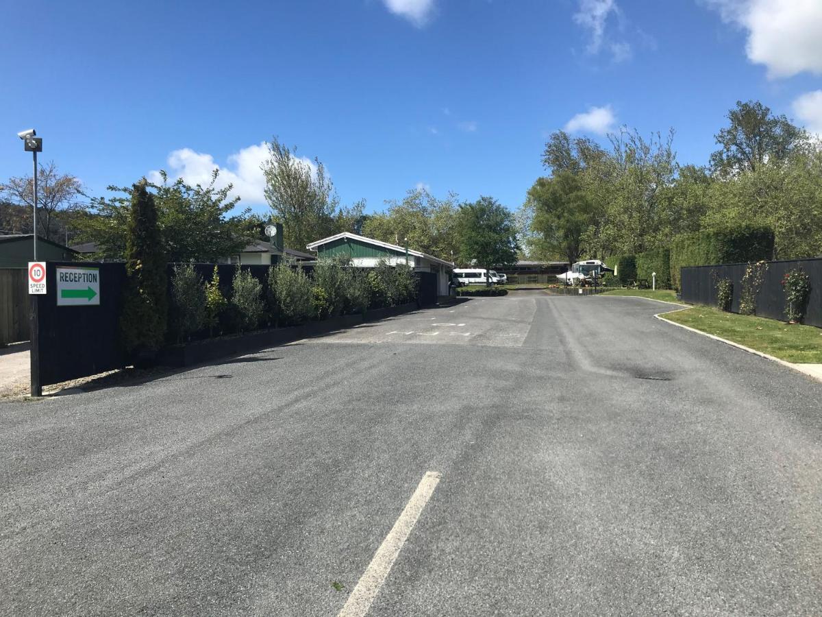 Rotorua Thermal Holiday Park Luaran gambar